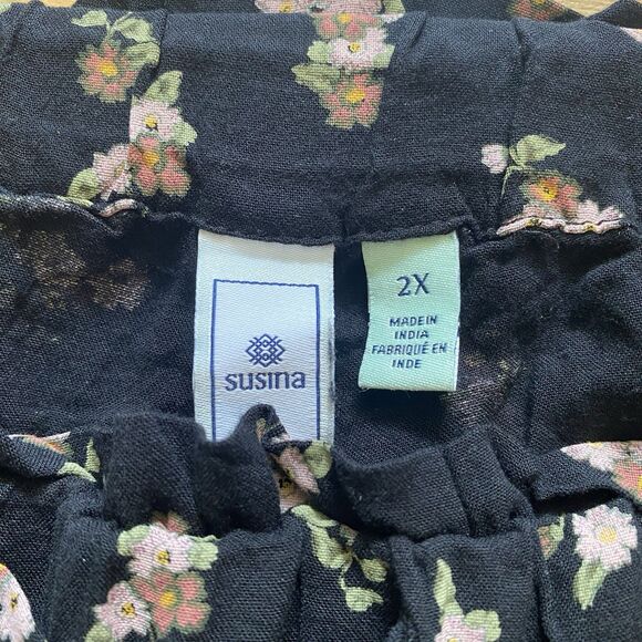 SUSINA 2X Black Floral Pull On Elastic Waist Ruffle Leg Crop Coquette Fairy Pant - Picture 7 of 16